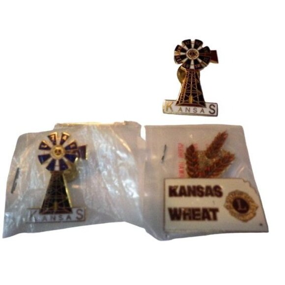 Kansas Lions Club Windmill Wheat Pins Pinbacks  NOS lot 3 - Picture 12 of 12